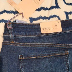 NYDJ marilyn straight jeans; New with tags